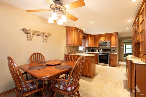 Tiny photo for 11249 S Homan Avenue, Chicago, IL 60655 (MLS # 12634840)