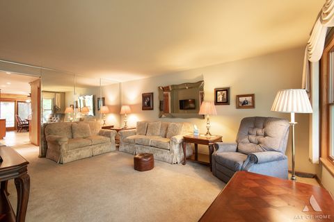 Tiny photo for 11249 S Homan Avenue, Chicago, IL 60655 (MLS # 12634840)
