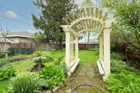 Tiny photo for 11249 S Homan Avenue, Chicago, IL 60655 (MLS # 12634840)