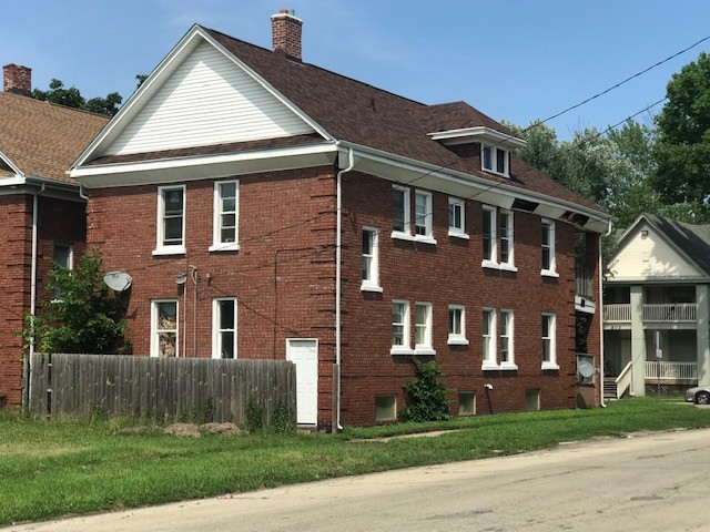 602-604 Woodlawn Avenue