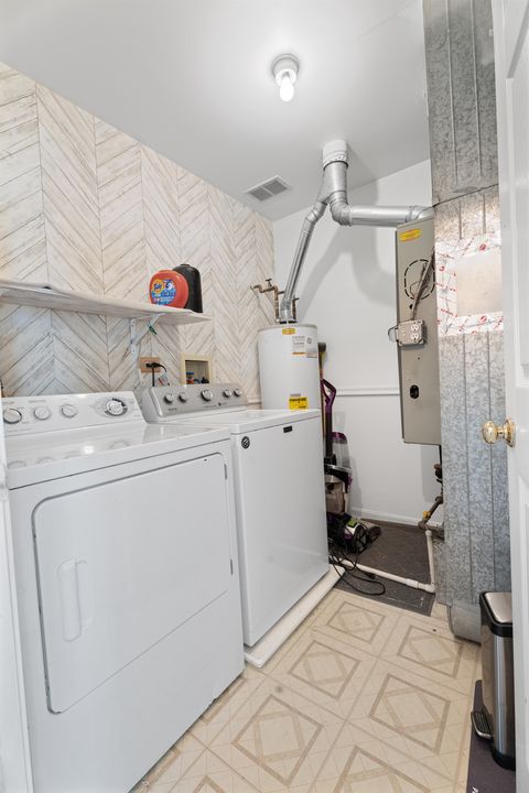 Tiny photo for 206 Sierra Pass Drive #3, Schaumburg, IL 60194 (MLS # 12530580)