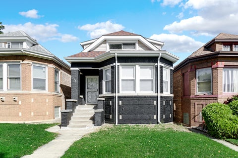 Photo of 1718 W W 91st Street, Chicago, IL 60620 (MLS # 12782937)