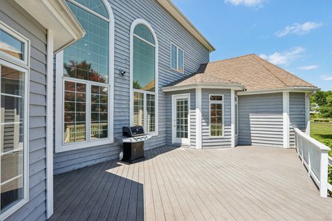 Tiny photo for 6605 Oakwood Manor Drive, Crystal Lake, IL 60012 (MLS # 12609879)