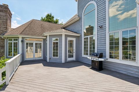 Tiny photo for 6605 Oakwood Manor Drive, Crystal Lake, IL 60012 (MLS # 12609879)