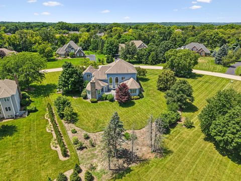 Tiny photo for 6605 Oakwood Manor Drive, Crystal Lake, IL 60012 (MLS # 12609879)