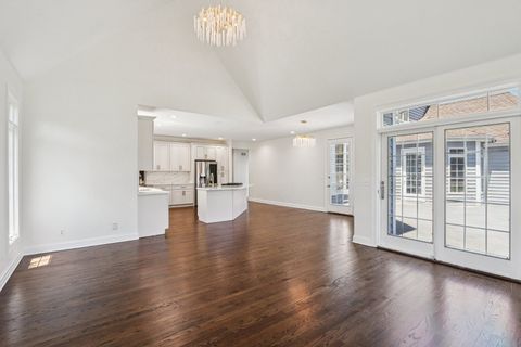 Tiny photo for 6605 Oakwood Manor Drive, Crystal Lake, IL 60012 (MLS # 12609879)