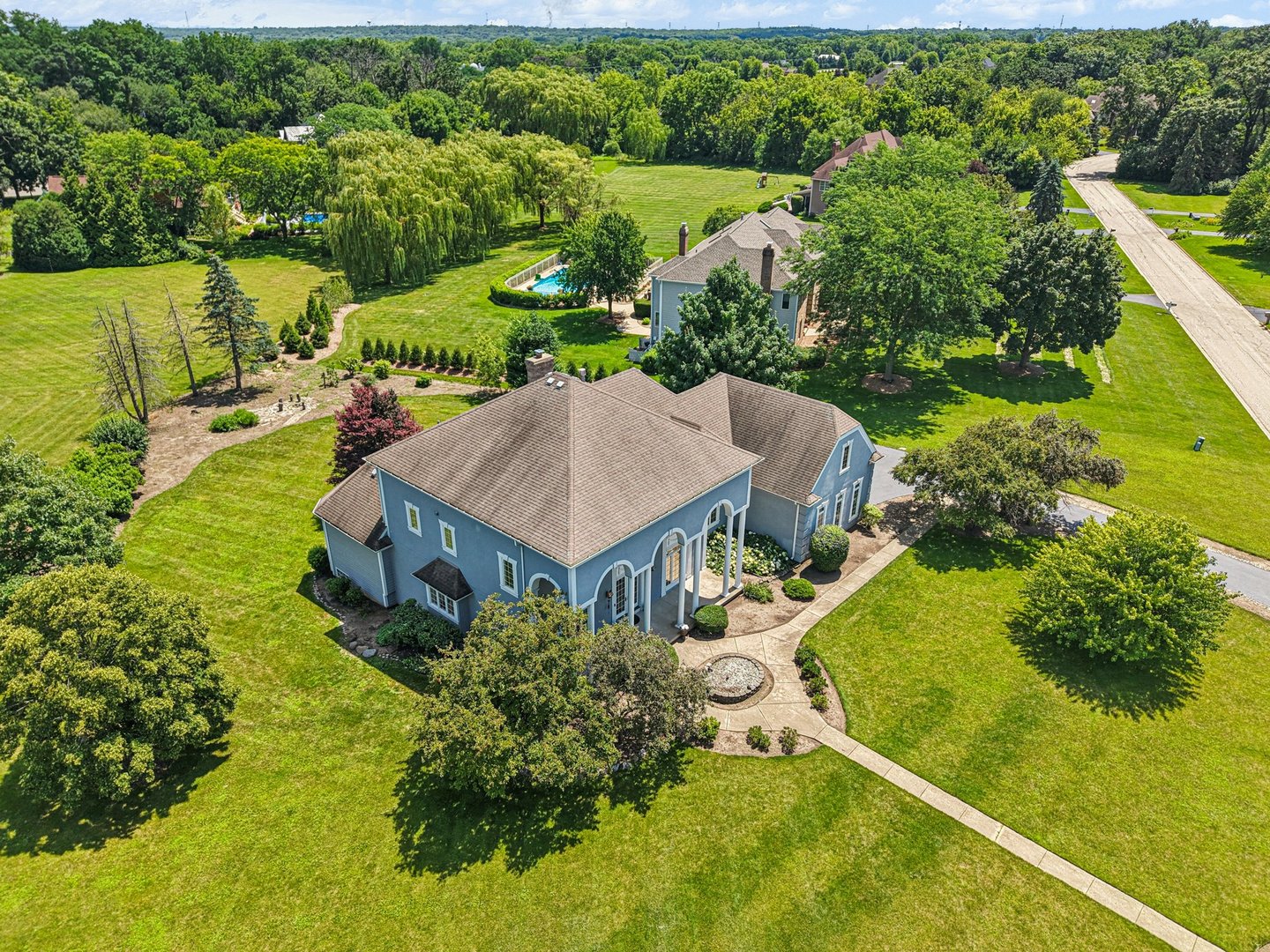 6605 Oakwood Manor Drive