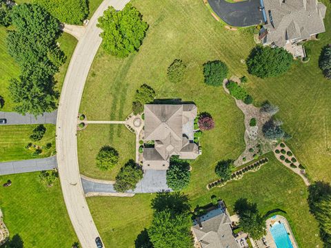 Tiny photo for 6605 Oakwood Manor Drive, Crystal Lake, IL 60012 (MLS # 12609879)