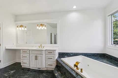 Tiny photo for 6605 Oakwood Manor Drive, Crystal Lake, IL 60012 (MLS # 12609879)