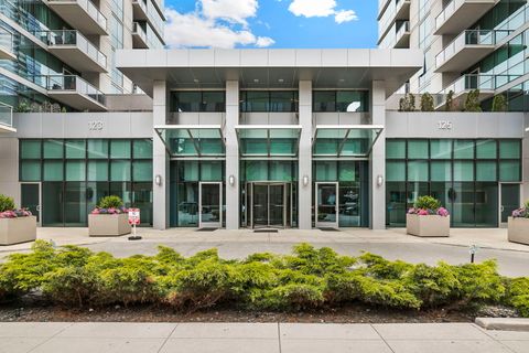 125 S Green Street 307A Chicago IL 60607