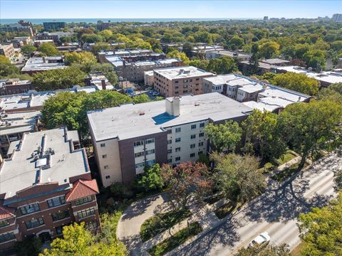 Tiny photo for 835 Ridge Avenue #207, Evanston, IL 60202 (MLS # 12494674)