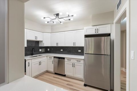 Tiny photo for 835 Ridge Avenue #207, Evanston, IL 60202 (MLS # 12494674)