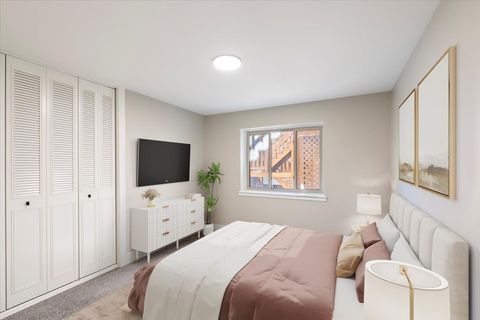 Tiny photo for 835 Ridge Avenue #207, Evanston, IL 60202 (MLS # 12494674)