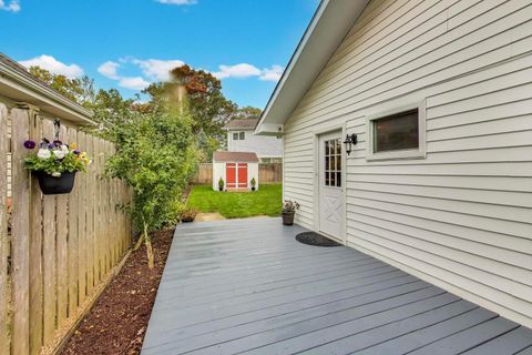 Tiny photo for 1022 Whitfield Road, Northbrook, IL 60062 (MLS # 12498804)