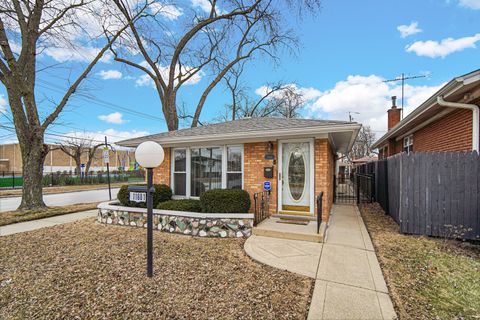 Tiny photo for 11601 S Ada Street, Chicago, IL 60643 (MLS # 12575371)