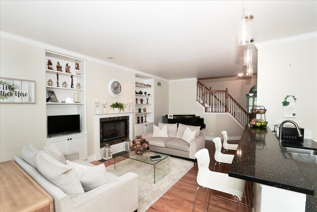 768 W Saint Johns Place