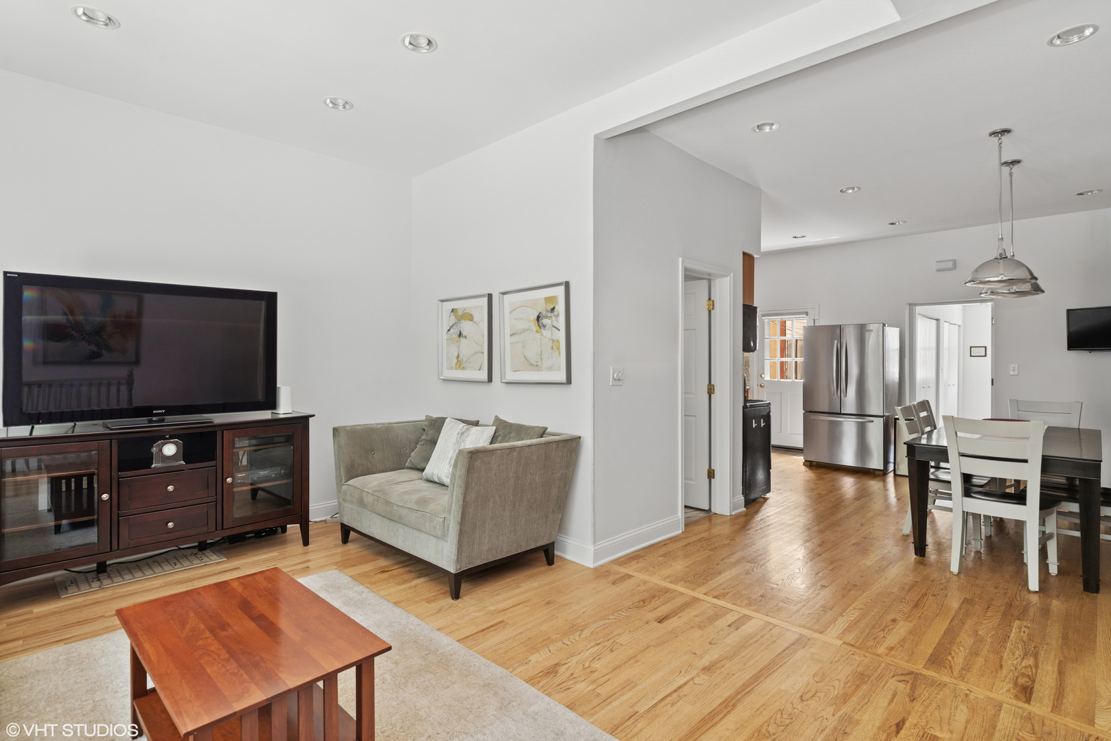 2637 W Huron Street