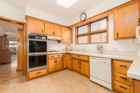 Tiny photo for 6716 N Octavia Avenue, Chicago, IL 60631 (MLS # 12751735)