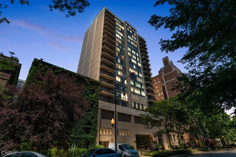 Photo of 1516 N STATE Parkway #5B, Chicago, IL 60610 (MLS # 12773240)