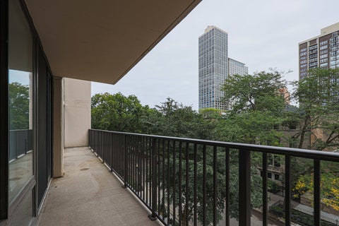 Tiny photo for 1516 N STATE Parkway #5B, Chicago, IL 60610 (MLS # 12773240)
