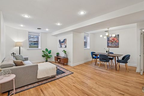 Tiny photo for 945 W Gordon Terrace #GE, Chicago, IL 60613 (MLS # 12600993)