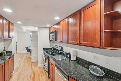 Tiny photo for 945 W Gordon Terrace #GE, Chicago, IL 60613 (MLS # 12600993)