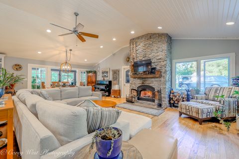 Tiny photo for 11N226 Peplow Road, Hampshire, IL 60140 (MLS # 12525324)