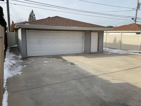 Tiny photo for 604 Exchange Avenue, Calumet City, IL 60409 (MLS # 12540282)