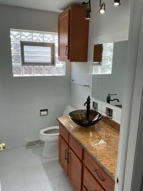 Tiny photo for 604 Exchange Avenue, Calumet City, IL 60409 (MLS # 12540282)