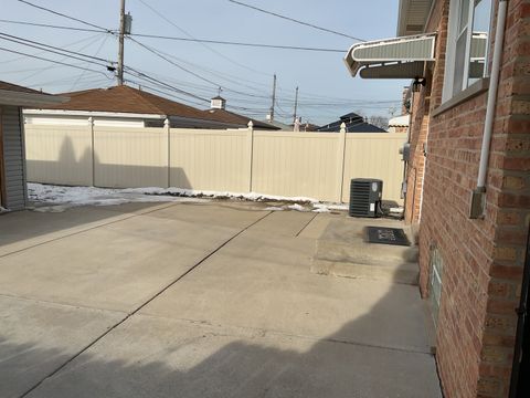 Tiny photo for 604 Exchange Avenue, Calumet City, IL 60409 (MLS # 12540282)