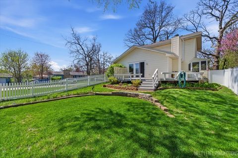 Tiny photo for 27W300 Williams Street, Winfield, IL 60190 (MLS # 12626285)