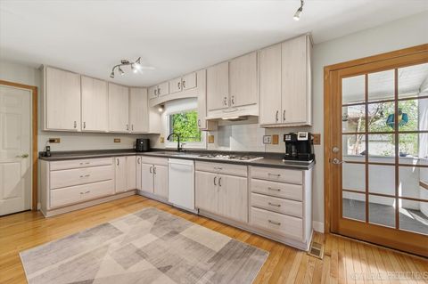 Tiny photo for 27W300 Williams Street, Winfield, IL 60190 (MLS # 12626285)