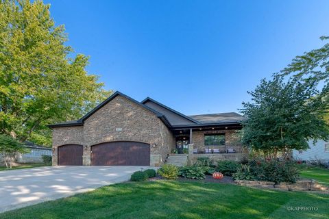 249 Easy Street Lake Holiday IL 60552