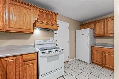 Tiny photo for 1106 W Kirby Avenue, Champaign, IL 61821 (MLS # 12474606)