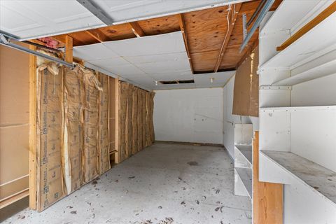 Tiny photo for 1106 W Kirby Avenue, Champaign, IL 61821 (MLS # 12474606)