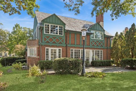 Tiny photo for 220 Maplewood Road, Riverside, IL 60546 (MLS # 12518907)