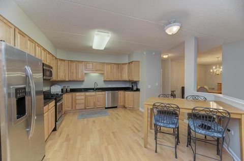 Tiny photo for 601 W Rand Road #106, Arlington Heights, IL 60004 (MLS # 12637241)