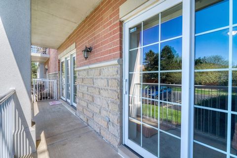 Tiny photo for 601 W Rand Road #106, Arlington Heights, IL 60004 (MLS # 12637241)