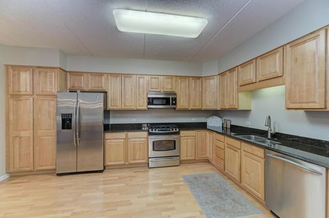 Tiny photo for 601 W Rand Road #106, Arlington Heights, IL 60004 (MLS # 12637241)