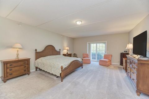 Tiny photo for 601 W Rand Road #106, Arlington Heights, IL 60004 (MLS # 12637241)