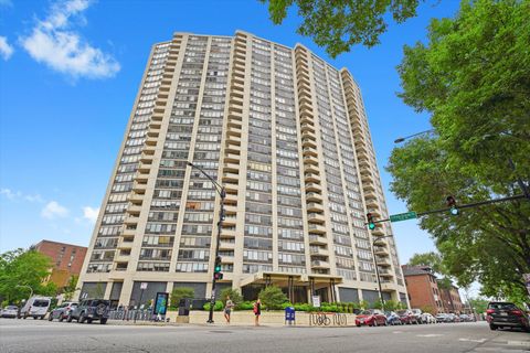 Photo of 3930 N Pine Grove Avenue #1612, Chicago, IL 60613 (MLS # 12421266)