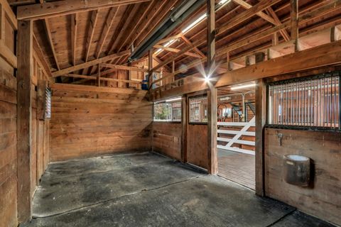 Tiny photo for 36968 N Thoroughbred Drive, Old Mill Creek, IL 60083 (MLS # 12517250)