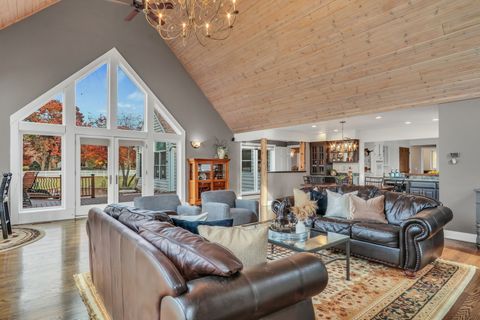 Tiny photo for 36968 N Thoroughbred Drive, Old Mill Creek, IL 60083 (MLS # 12517250)