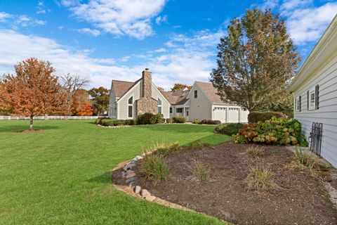 Tiny photo for 36968 N Thoroughbred Drive, Old Mill Creek, IL 60083 (MLS # 12517250)
