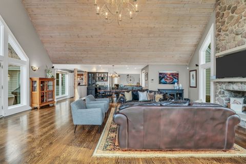 Tiny photo for 36968 N Thoroughbred Drive, Old Mill Creek, IL 60083 (MLS # 12517250)