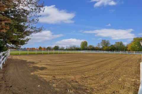 Tiny photo for 36968 N Thoroughbred Drive, Old Mill Creek, IL 60083 (MLS # 12517250)