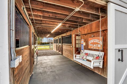 Tiny photo for 36968 N Thoroughbred Drive, Old Mill Creek, IL 60083 (MLS # 12517250)