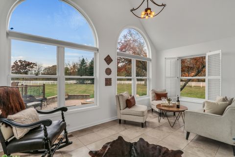 Tiny photo for 36968 N Thoroughbred Drive, Old Mill Creek, IL 60083 (MLS # 12517250)