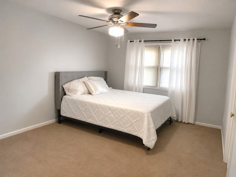 Tiny photo for 511 WASHINGTON Square #511, Wood Dale, IL 60191 (MLS # 12663329)