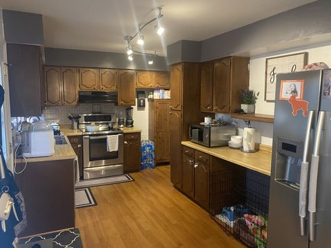 Tiny photo for 511 WASHINGTON Square #511, Wood Dale, IL 60191 (MLS # 12663329)
